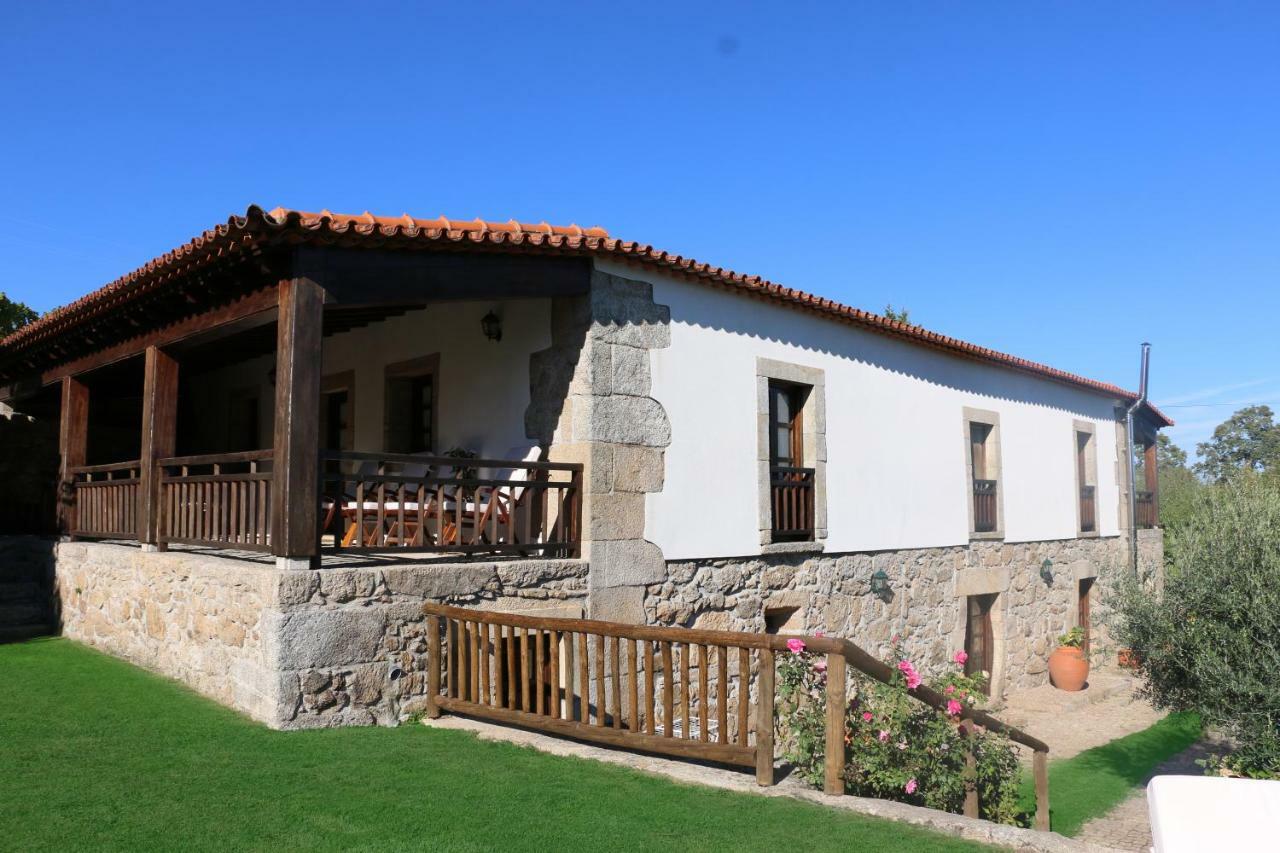 Casa Dona Urraca Hotel Vilarinho da Castanheira Bagian luar foto