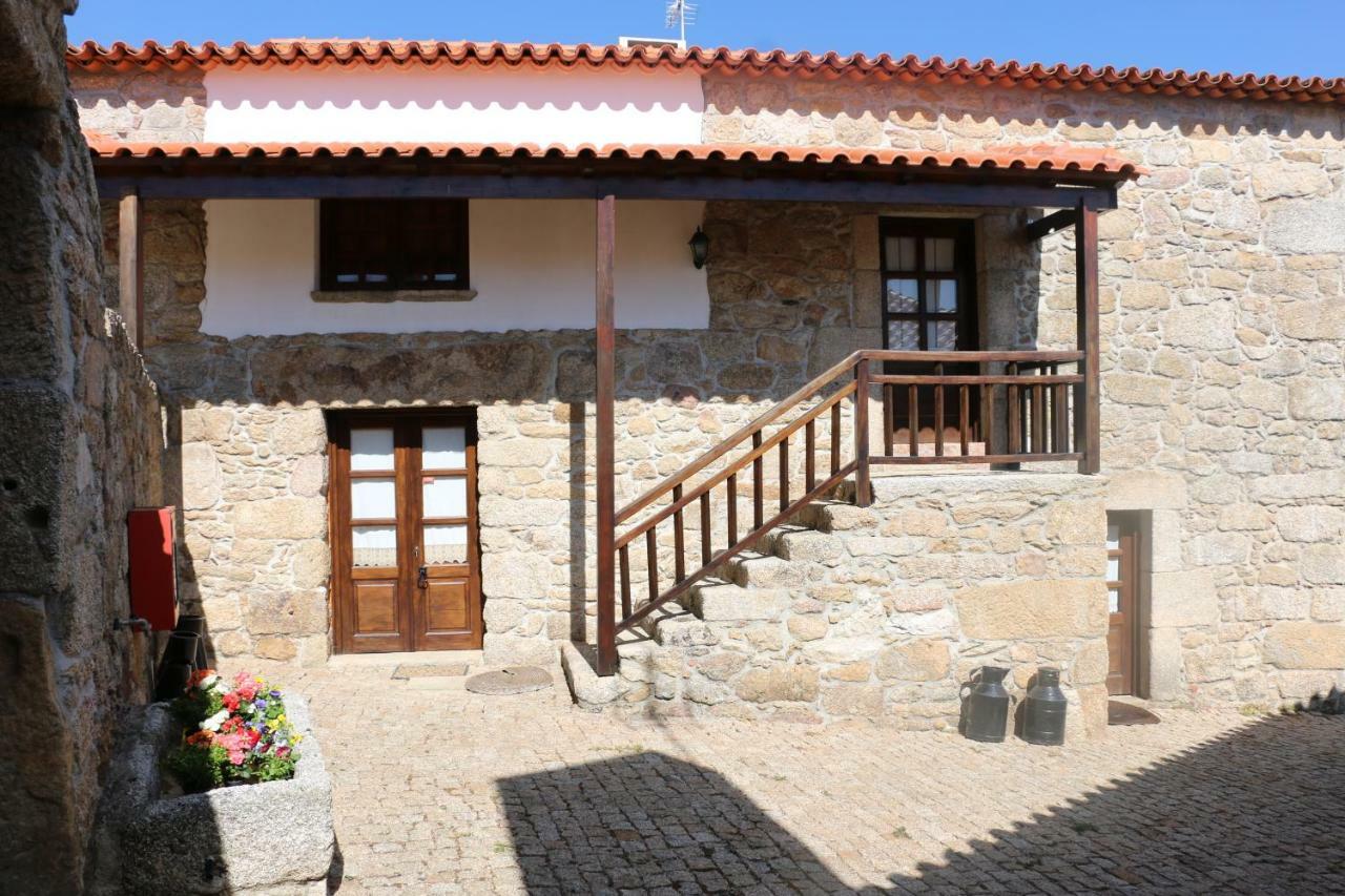 Casa Dona Urraca Hotel Vilarinho da Castanheira Bagian luar foto
